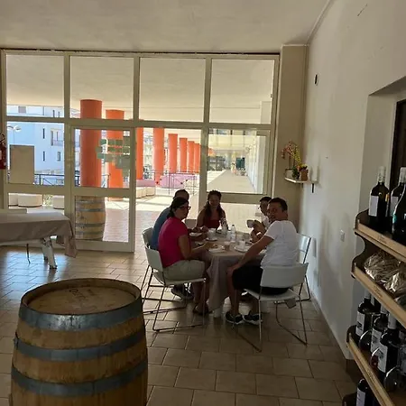Bed & Wine Ciro * Ciro Marina